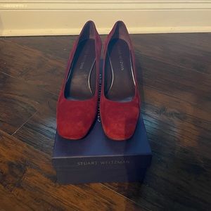 Stuart Weizman burgundy(scarlet) suede  pumps